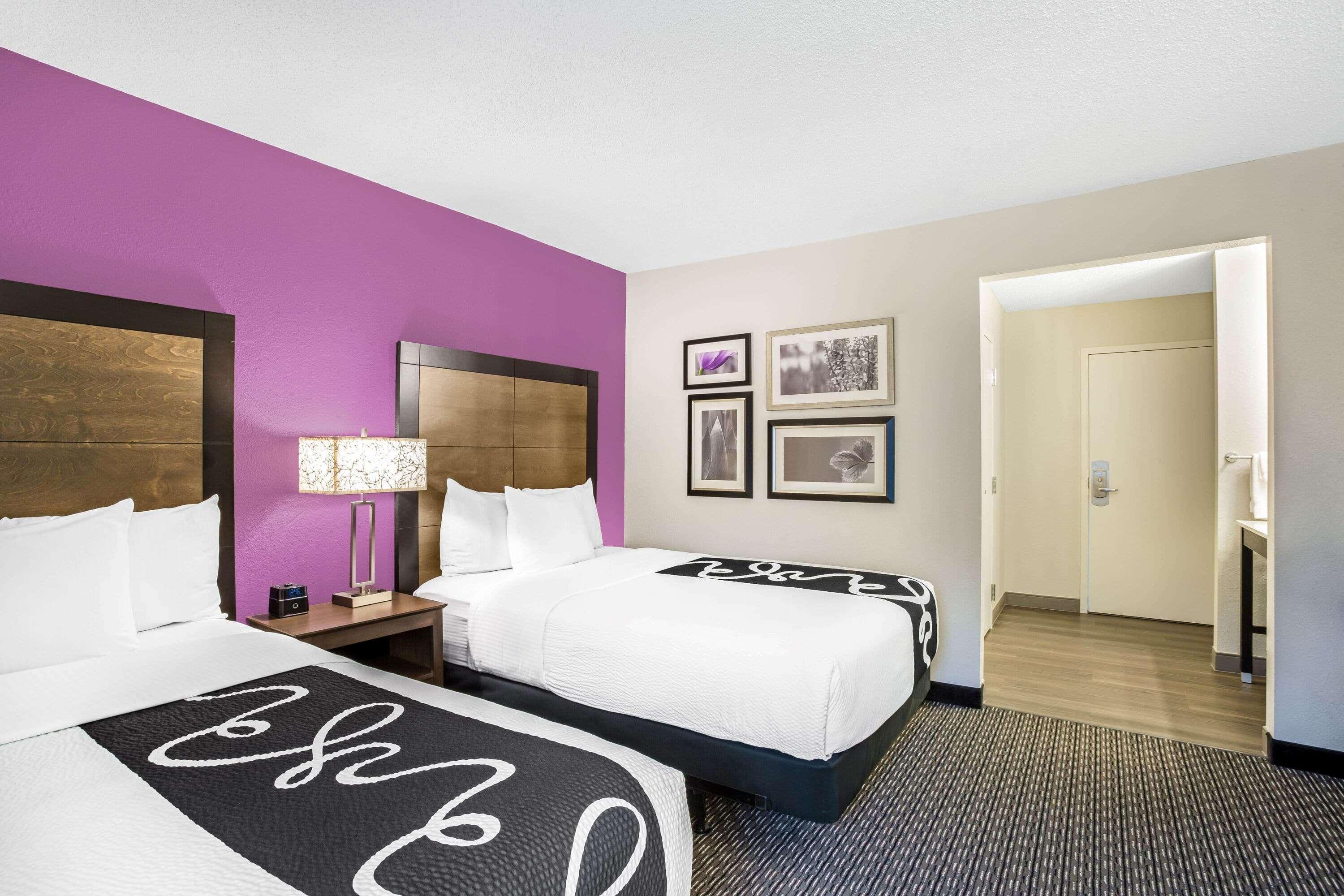 La Quinta By Wyndham Hartford Bradley Airport Hotel Уиндзор Локс Екстериор снимка