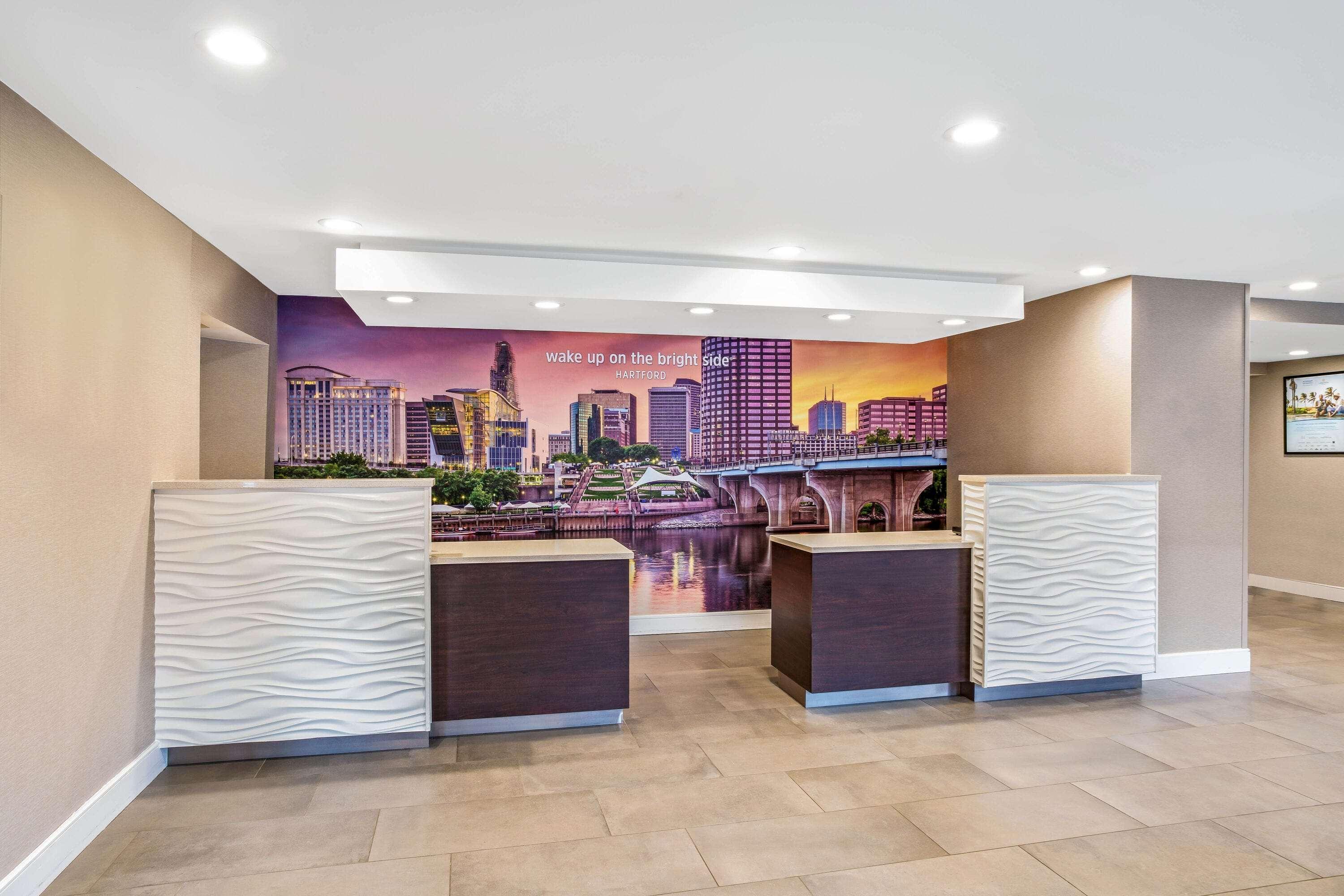 La Quinta By Wyndham Hartford Bradley Airport Hotel Уиндзор Локс Екстериор снимка