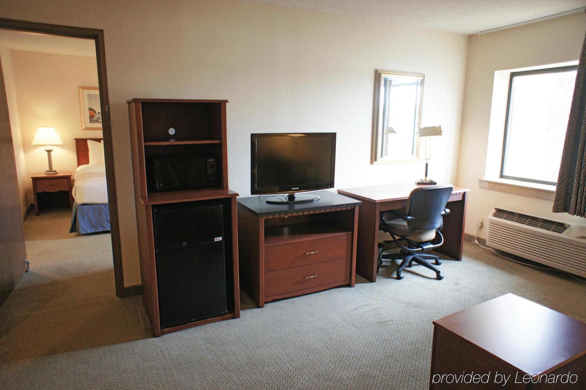 La Quinta By Wyndham Hartford Bradley Airport Hotel Уиндзор Локс Екстериор снимка